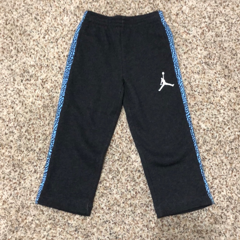 Boys Jordan sweatpants